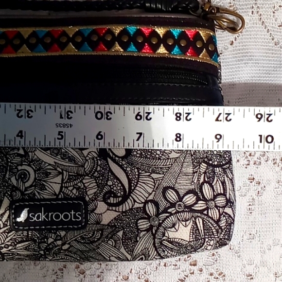 Sakroots Artist Circle Campus Mini Crossbody Convertible Canvas Bag Black/White - Picture 14 of 16